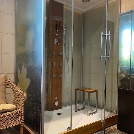 Apartment Lux - Lakefront In With Sauna & Hot Tub Only 30 Minutes From Gdansk And Gdynia *