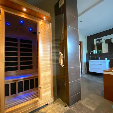 Apartment Lux - Lakefront In With Sauna & Hot Tub Only 30 Minutes From Gdansk And Gdynia