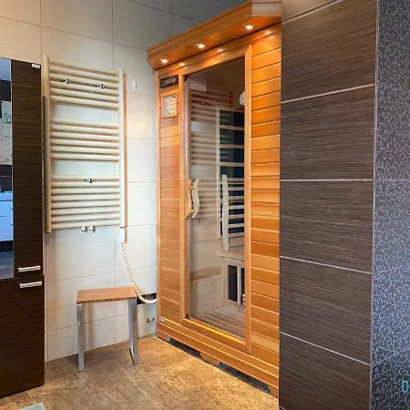 Apartment Lux - Lakefront In With Sauna & Hot Tub Only 30 Minutes From Gdansk And Gdynia Kamien (Pomerania)